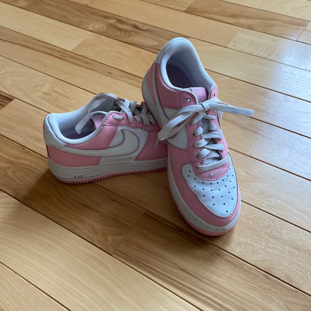 Vintage Nike Air Force 1 Pink 2005